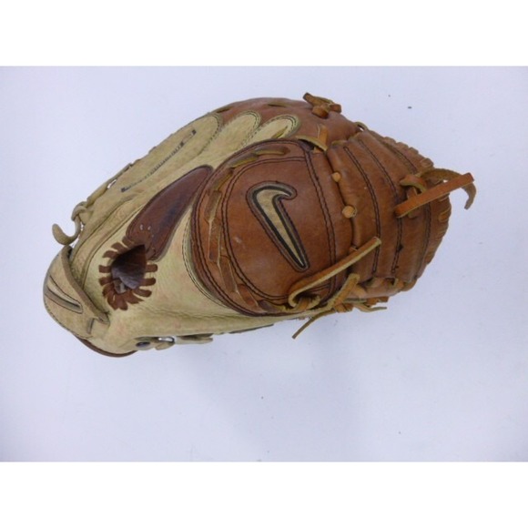 Nike‎ Diamond Ready Show Series - Full Size Catchers Mitt - Right Hand Throw - Picture 10 of 16